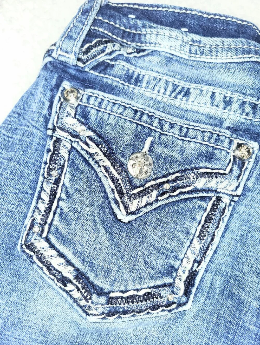 NWOT Miss Me Y2K Style Low Rise Boot Cut Selvedge Premium Denim Jeans Size 26 - Picture 14 of 16